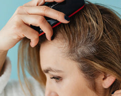 ¿Por qué se cae el cabello? Causas y tratamientos